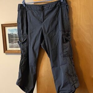 Women’s Lord & Taylor Blue Cotton Cropped  Cargo Pants - Size 14W